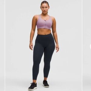 Lululemon Wunder Train Contour Fit High-Rise Tight 25"
True Navy